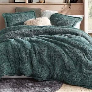 Shankapotomus Silver Pine Coma Inducer King Oversized Comforter